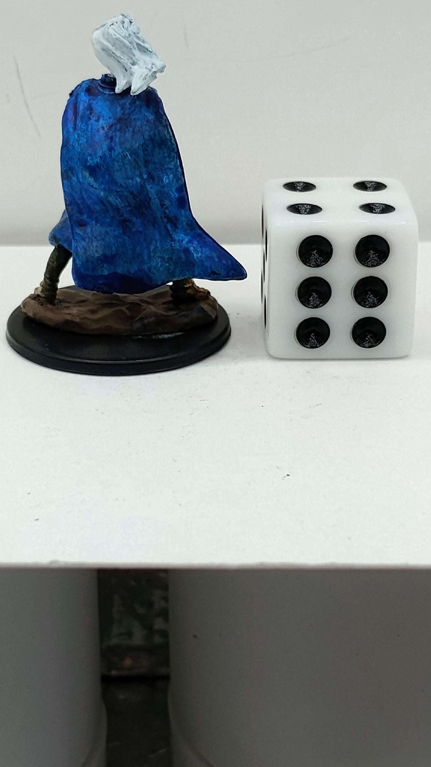 Human Sorcerer: Navy & Gold Armor, Violet Energy