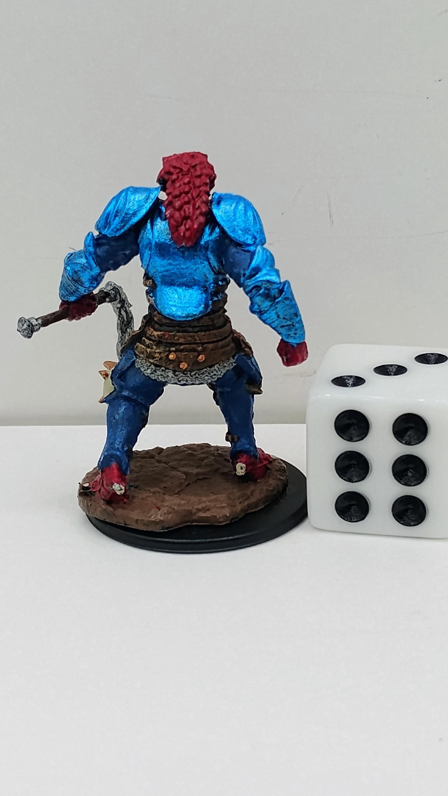 Dragonborn Paladin Miniature: Blue Armor, Spiked Mace