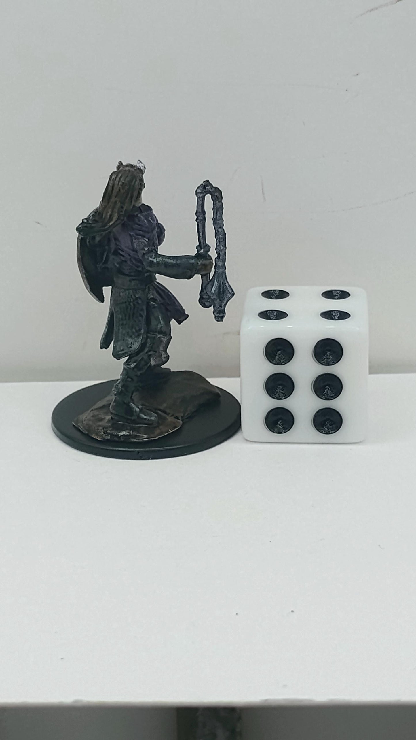 Elf Paladin Miniature: Purple Armor, Golden Trim