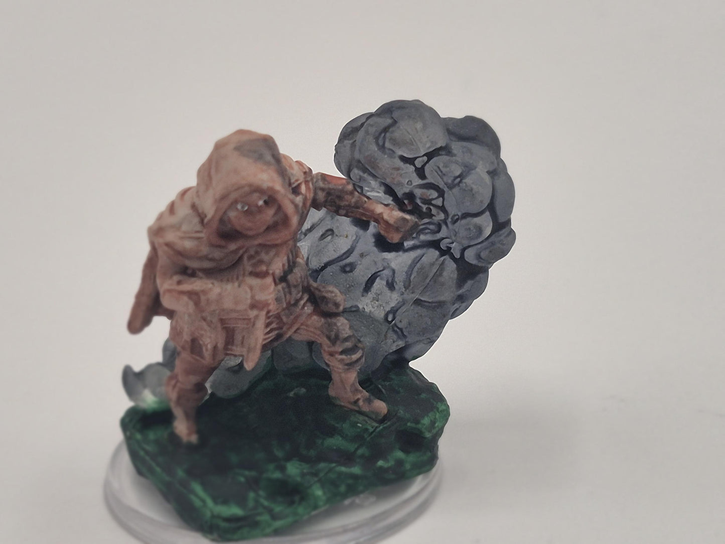 Halfling Rogue Miniature: Dungeons and Dragons RPG Figure