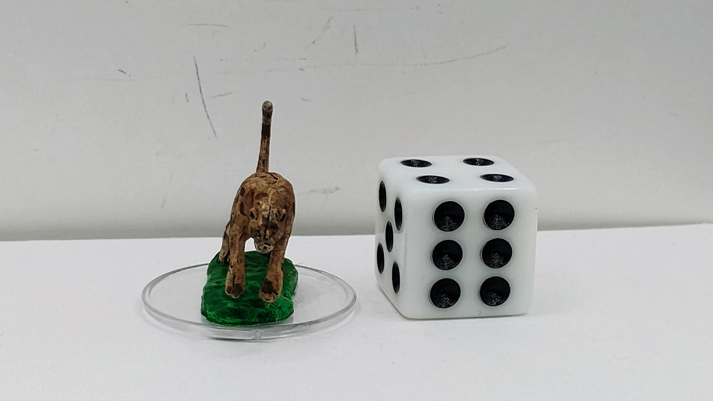 Leaping Leopard Miniature: Fierce Feline Figurine