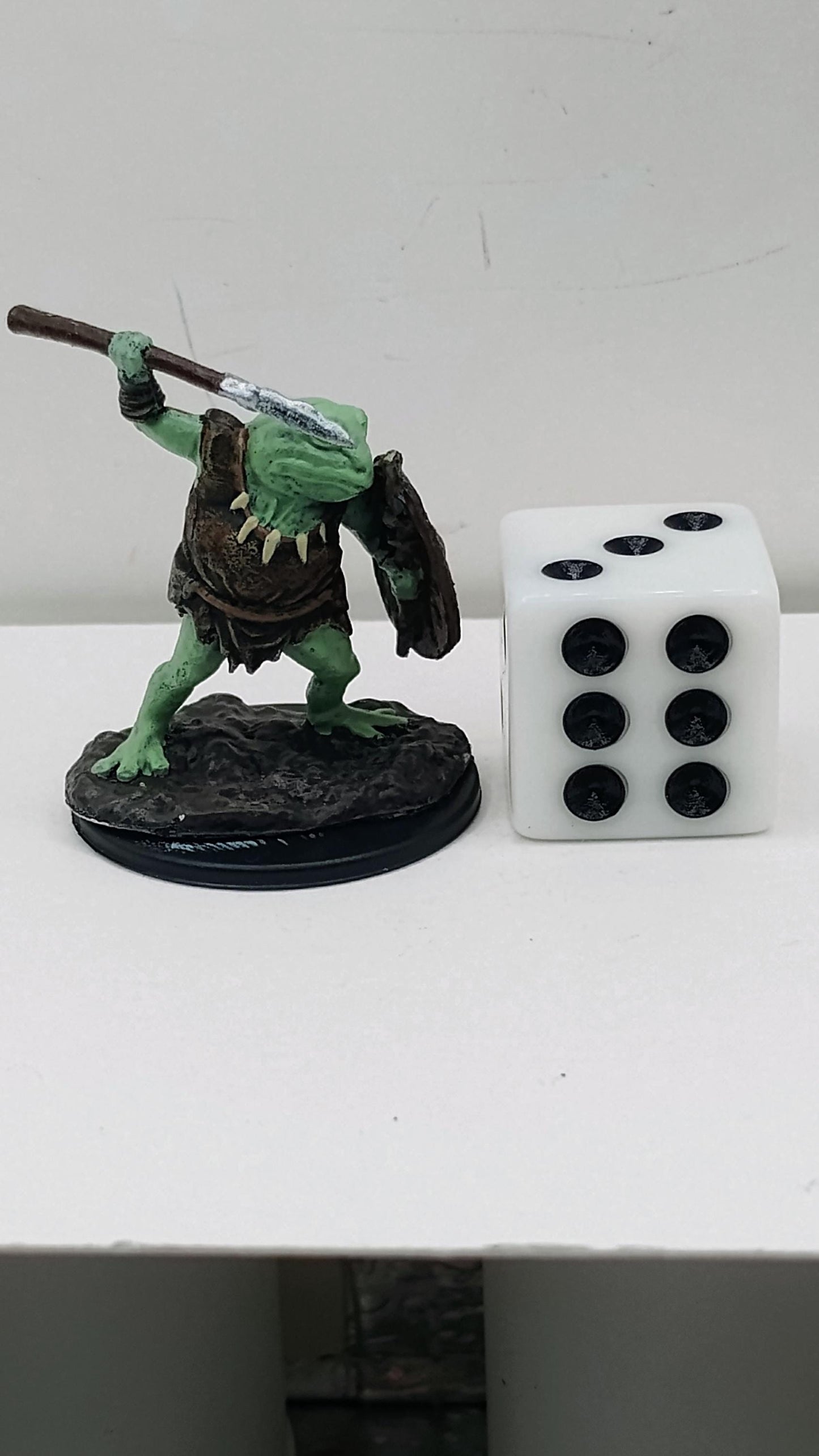 Bullywug Warrior Miniature: Swampy Domain Defender