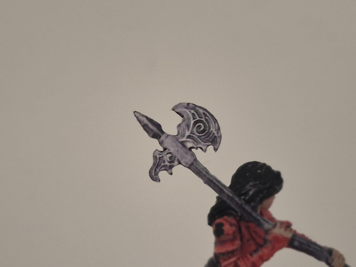 Human Paladin Miniature: Crimson Armor, Silver Halberd