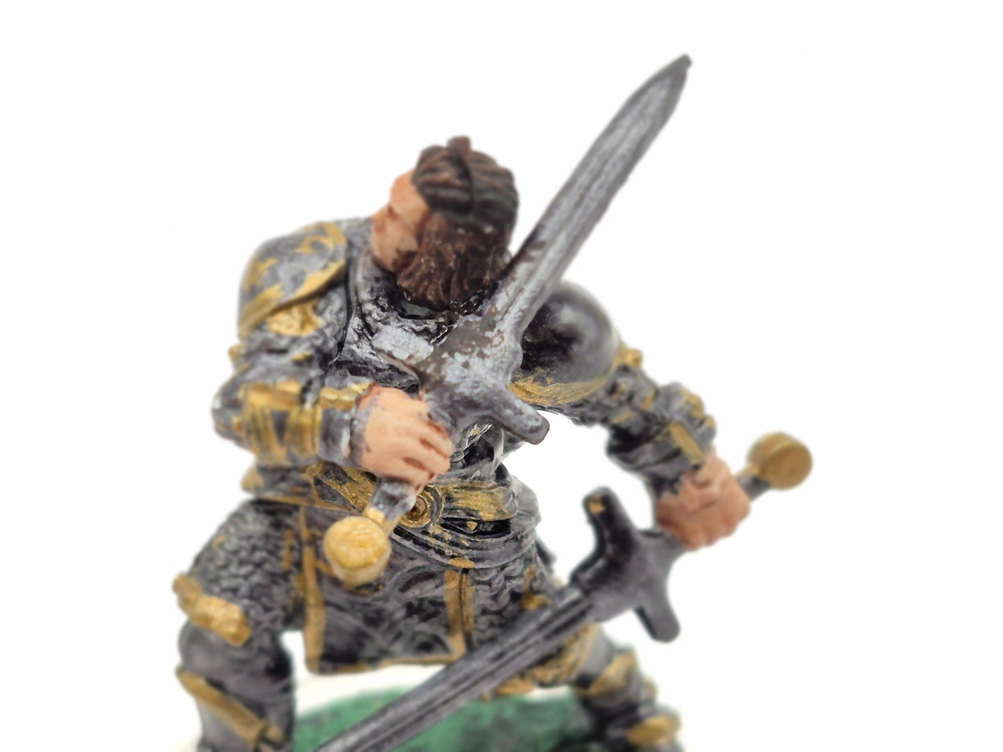 Human Paladin Miniature: Gleaming Gold Armor, Sword Raised