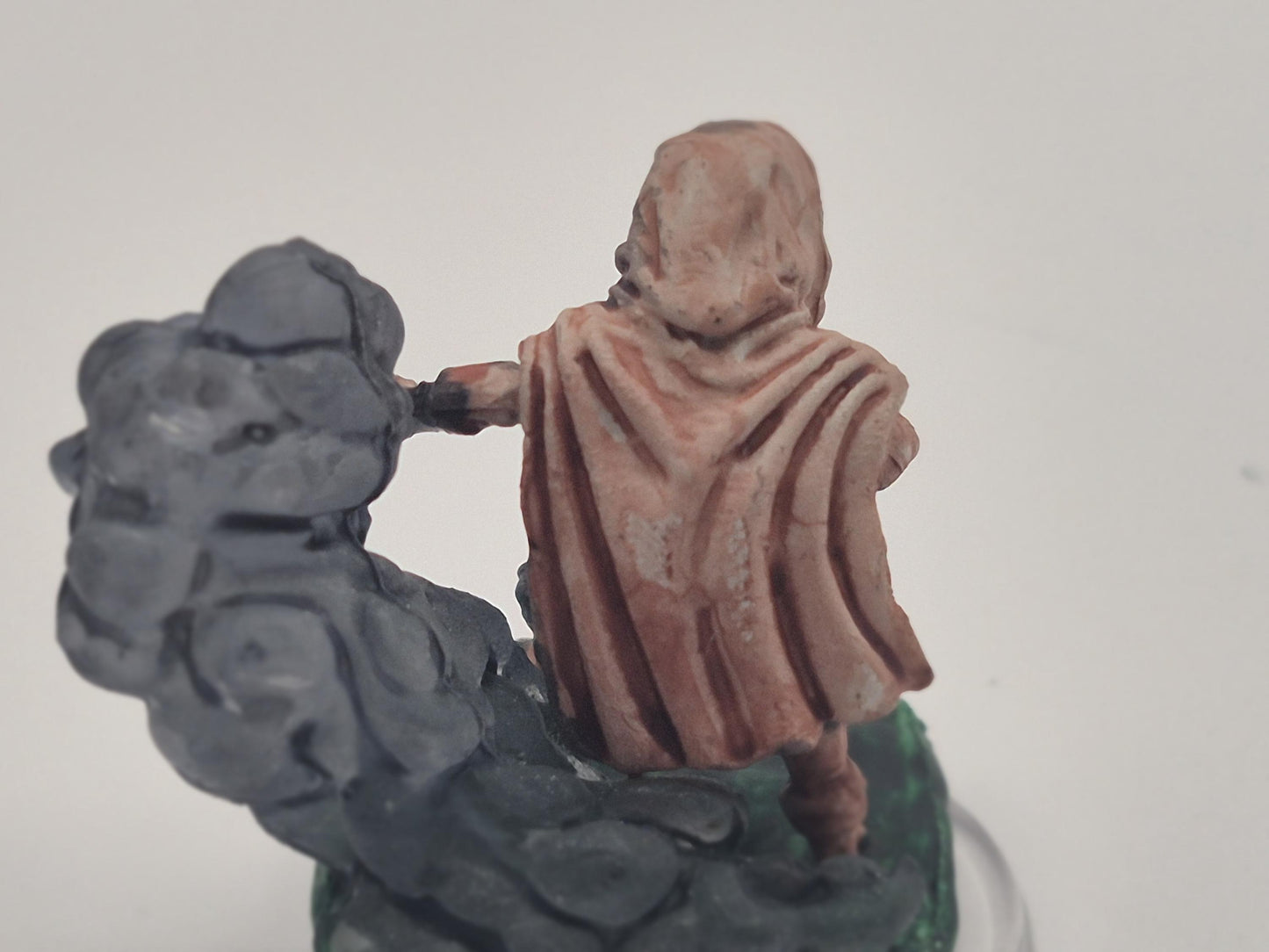 Halfling Rogue Miniature: Dungeons and Dragons RPG Figure