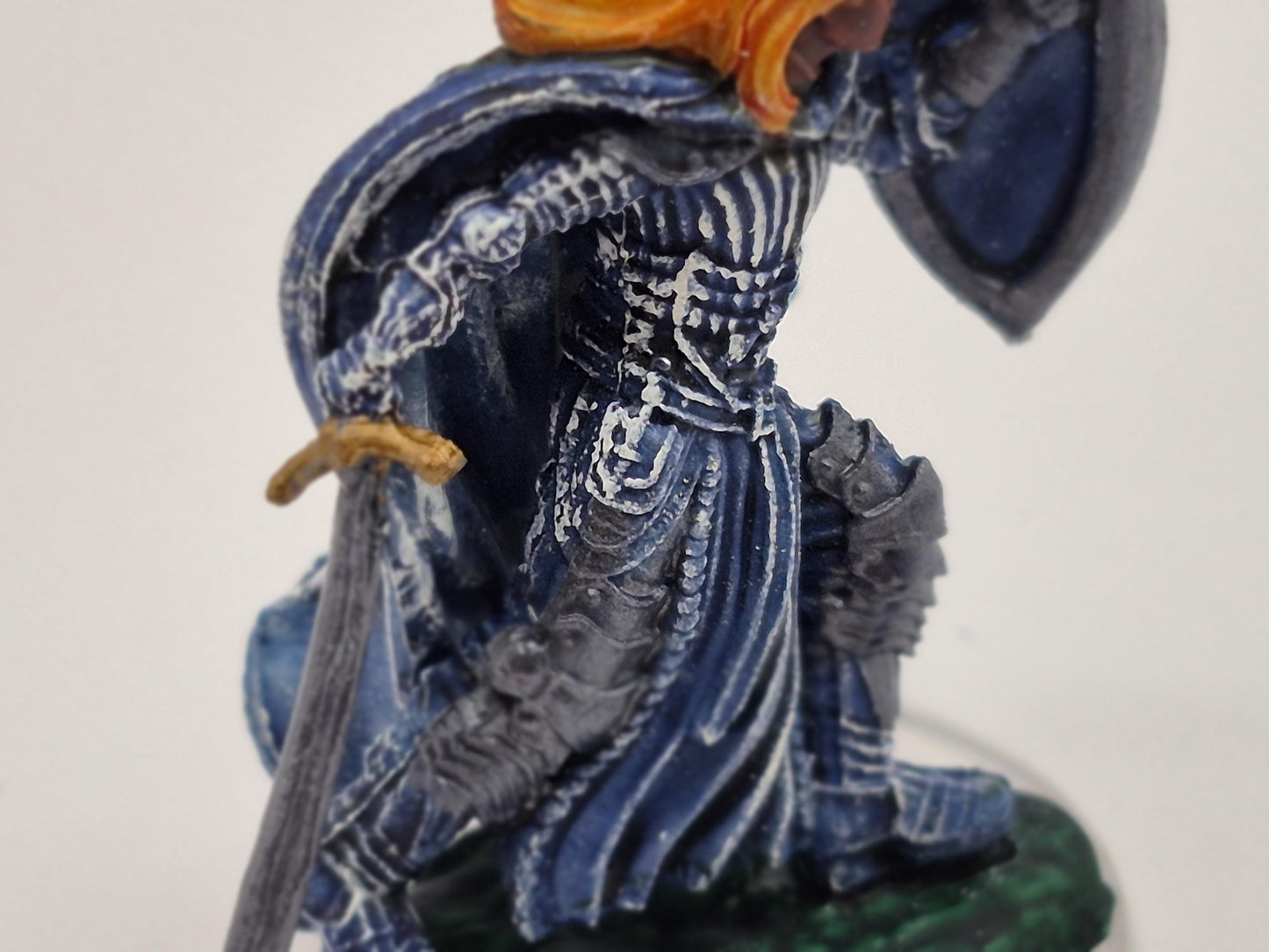 Human Paladin Miniature: Gleaming Armor, Flowing Blue Cloak