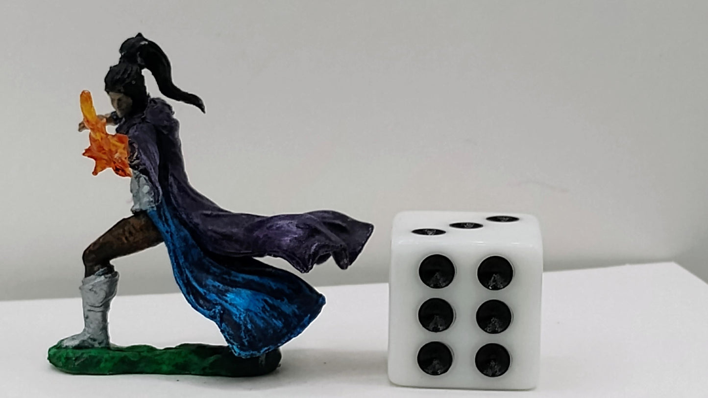 Human Wizard Miniature: Silvered Armor, Violet Cloak