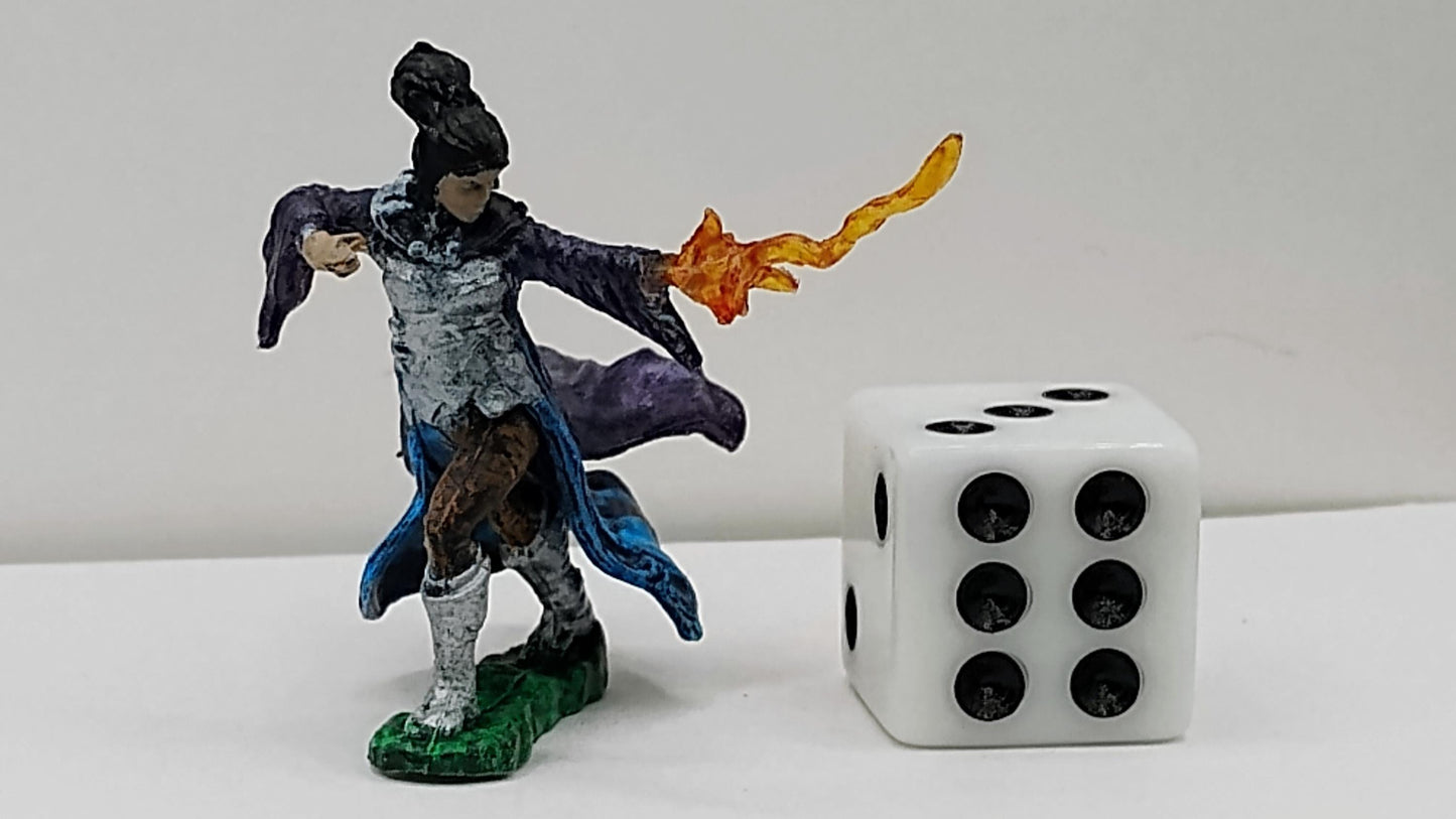Human Wizard Miniature: Silvered Armor, Violet Cloak