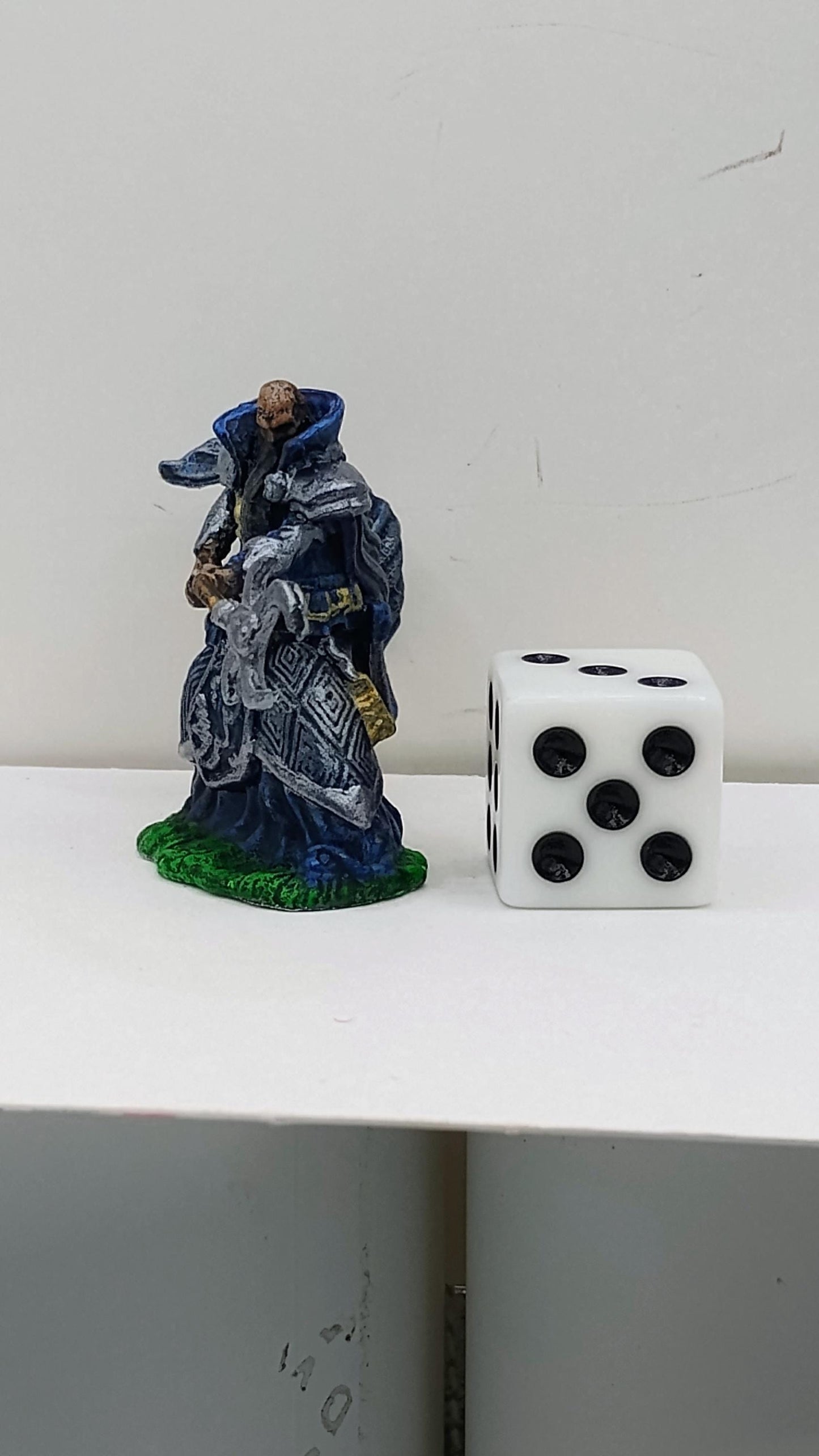 Indigo Cloaked Human Wizard Miniature: Silver Armor, Crescent Staff