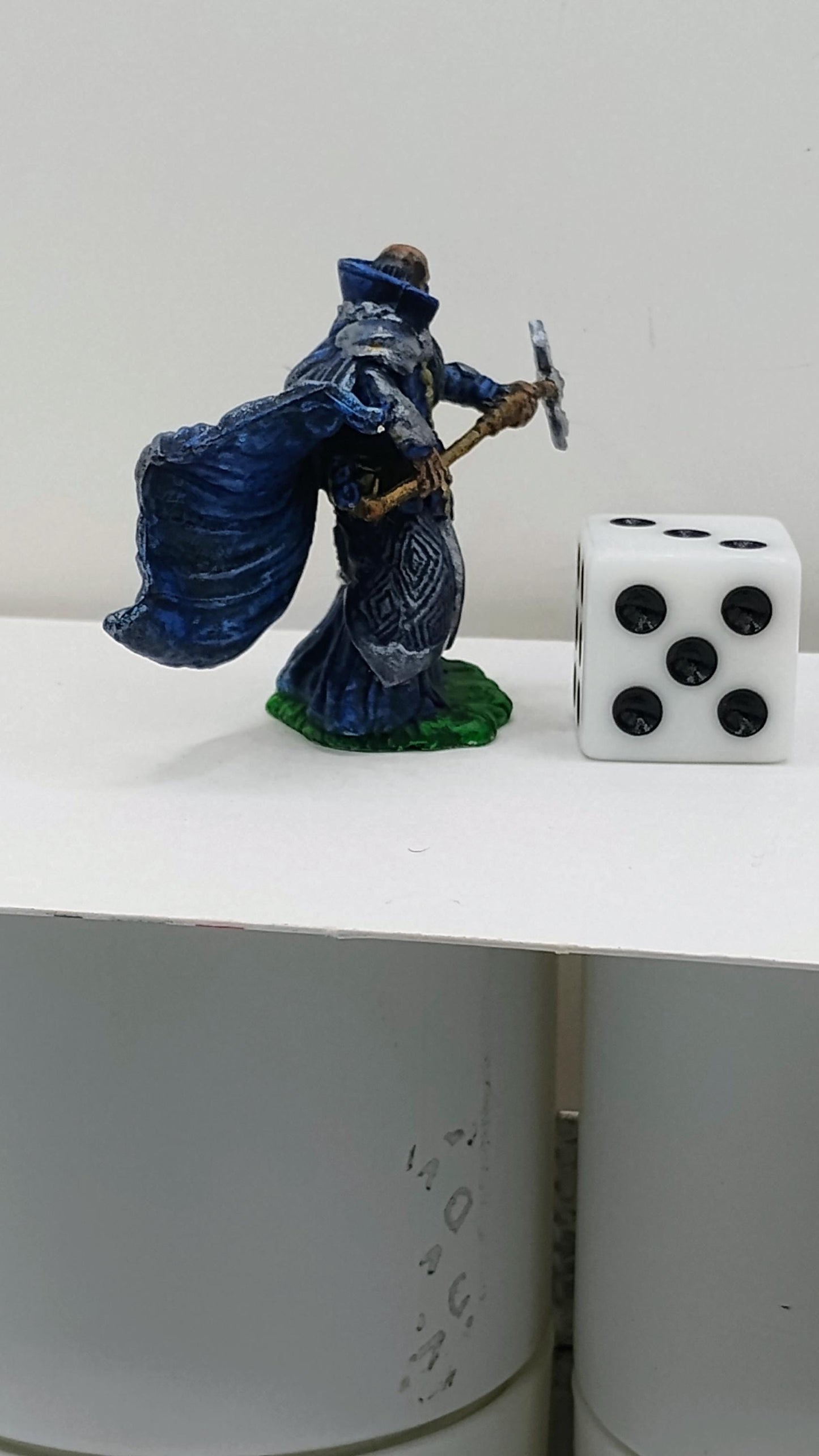 Indigo Cloaked Human Wizard Miniature: Silver Armor, Crescent Staff