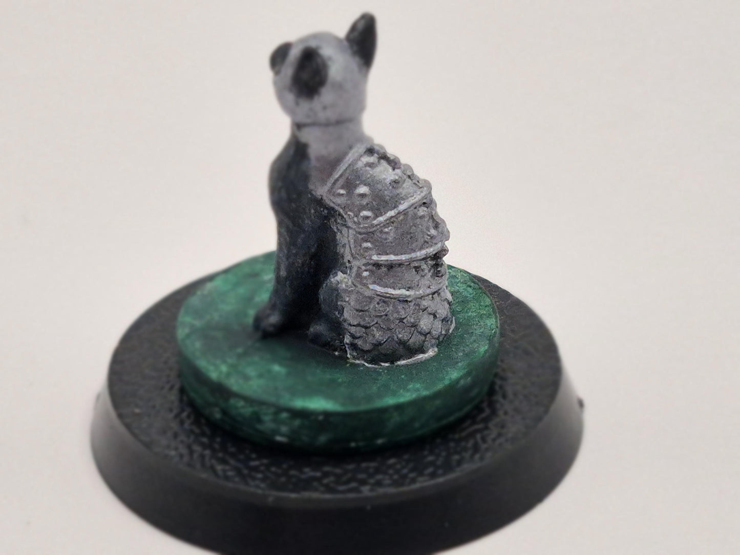 Armored Cat Figurine: Wizard's Sentinel, Rogue's Companion