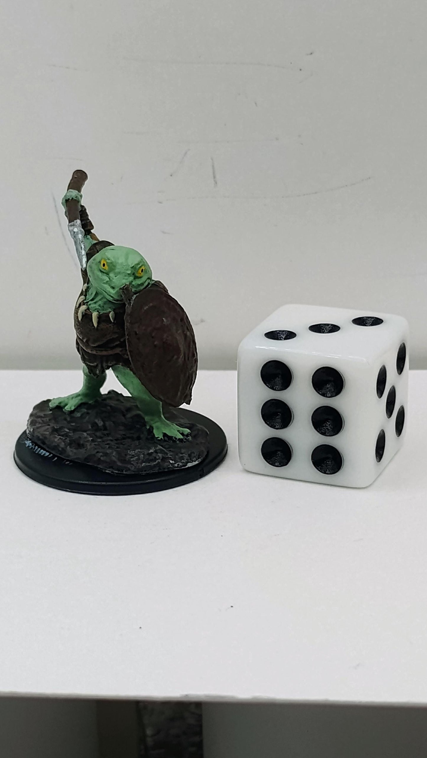 Bullywug Warrior Miniature: Swampy Domain Defender