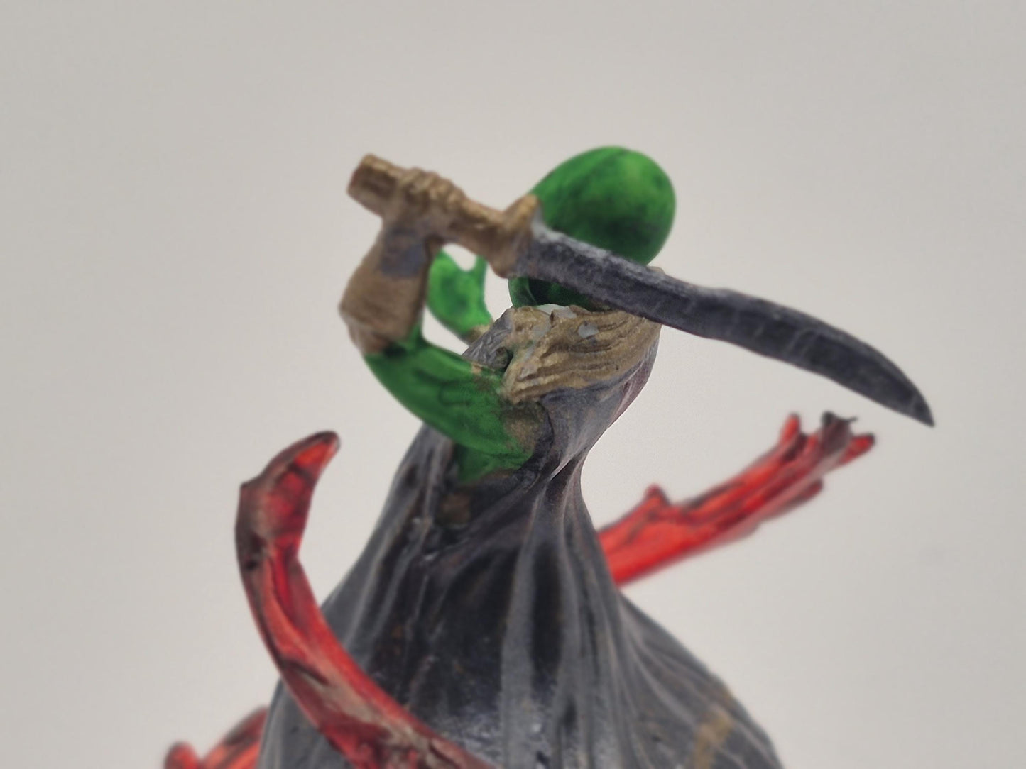 Ultroloth Miniature: Fearsome Yugoloth General