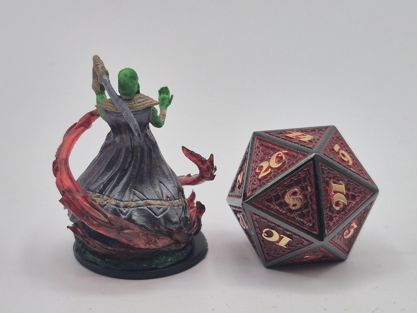 Ultroloth Miniature: Fearsome Yugoloth General