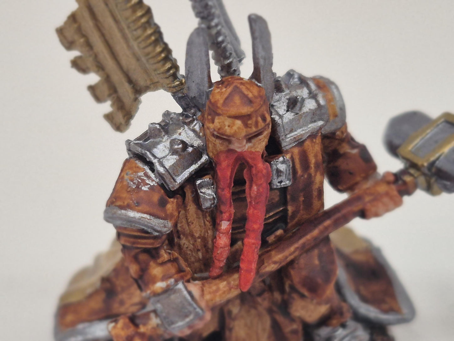 Dwarf Paladin Miniature: Bronze Armor, Gold Cloak