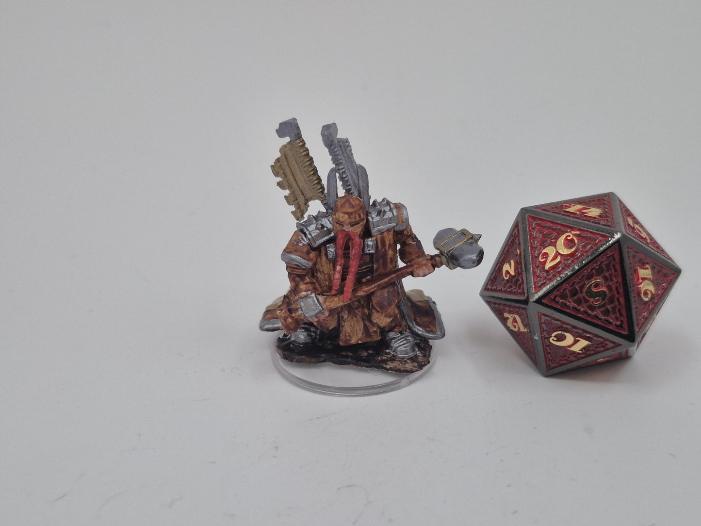 Dwarf Paladin Miniature: Bronze Armor, Gold Cloak