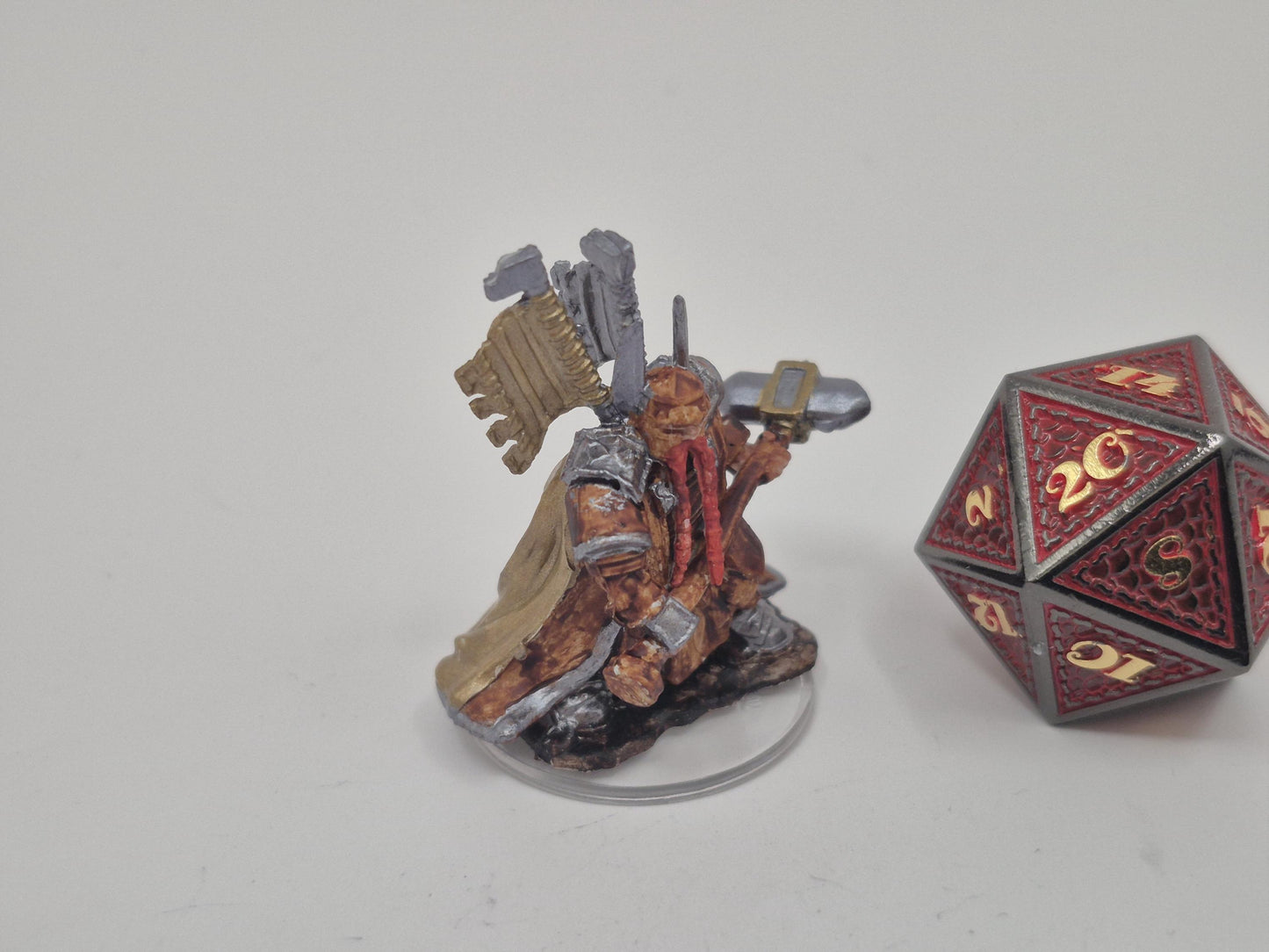 Dwarf Paladin Miniature: Bronze Armor, Gold Cloak