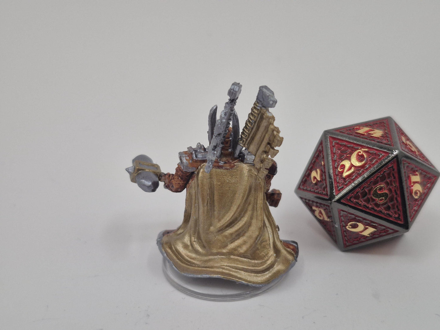 Dwarf Paladin Miniature: Bronze Armor, Gold Cloak