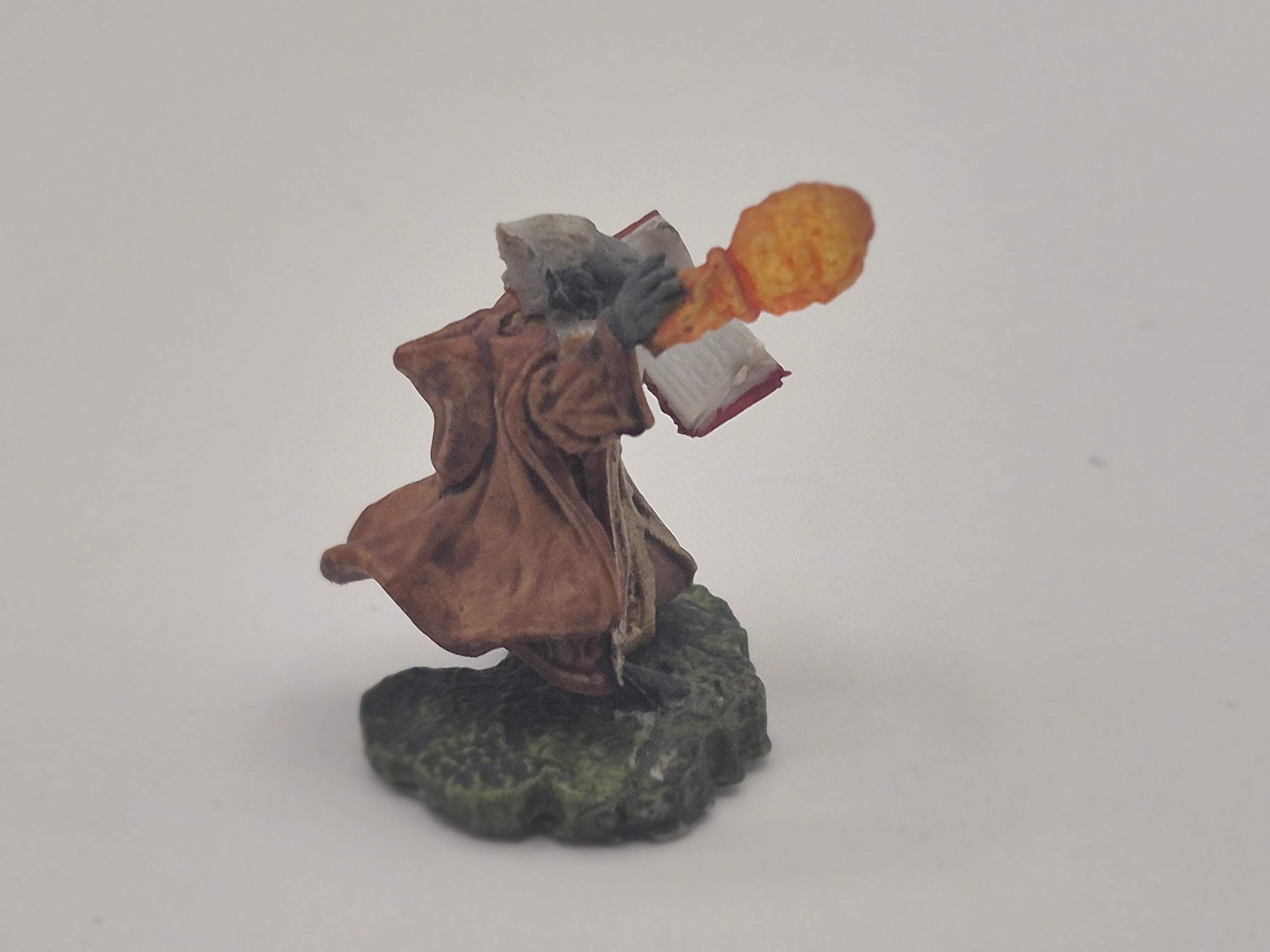 Gnome Wizard Miniature: Fire Orb, Arcane Tome