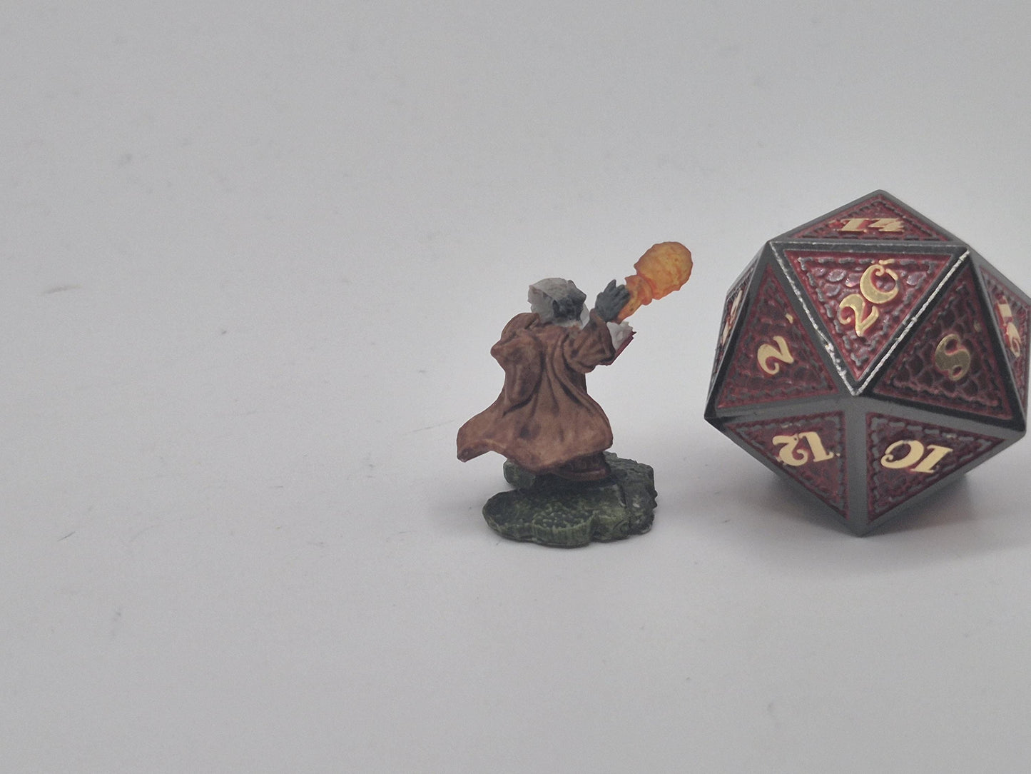 Gnome Wizard Miniature: Fire Orb, Arcane Tome
