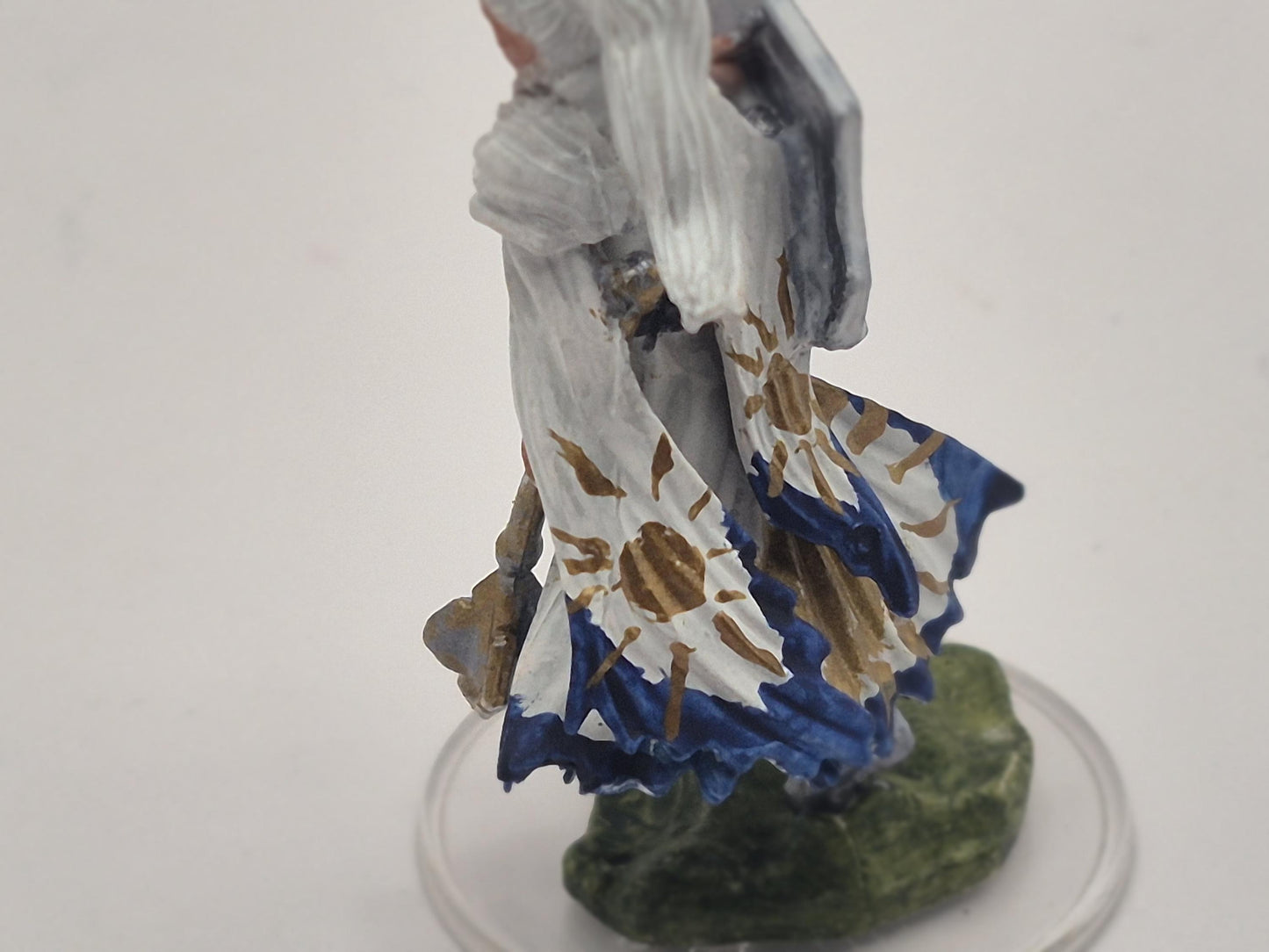Kalashtar Cleric Miniature - Radiant Devotion